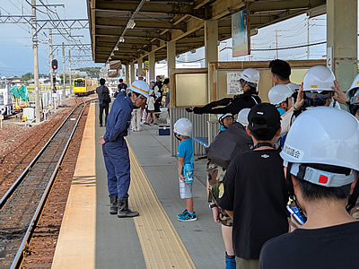 東員駅